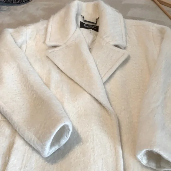 Badgley Mischka - Picture 1 of 4